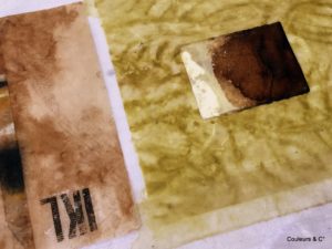 papiers travaillés au pastel gras et au brou de noix