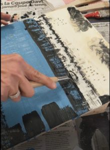 travail de l'encaustique lors d'un stage à Clamart